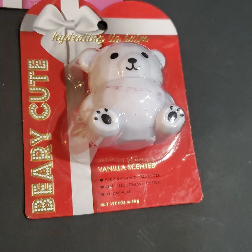 2 pack Beary cute vanilla and cherry‎ scented teddy bear shaped lip balms